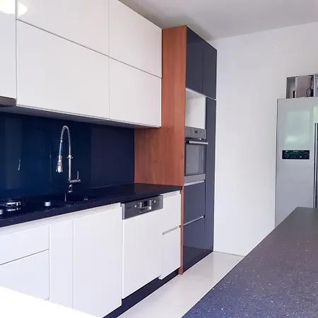 Russo - On The * تروغير