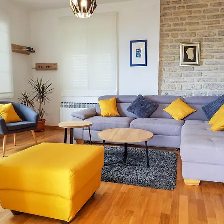 Russo - On The تروغير