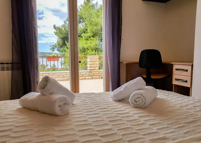 Russo - On The تروغير