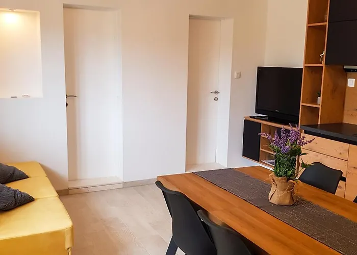 شقة Russo - On The *