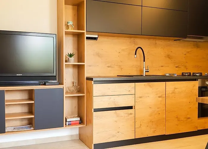 Russo - On The تروغير