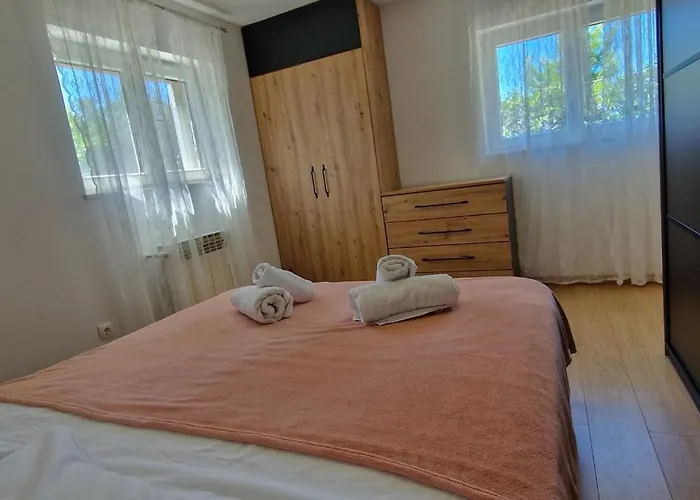 شقة Russo - On The تروغير