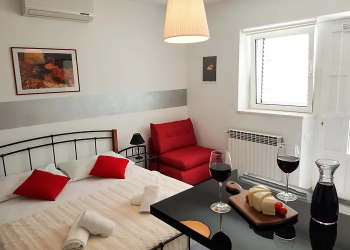 شقة Russo - On The