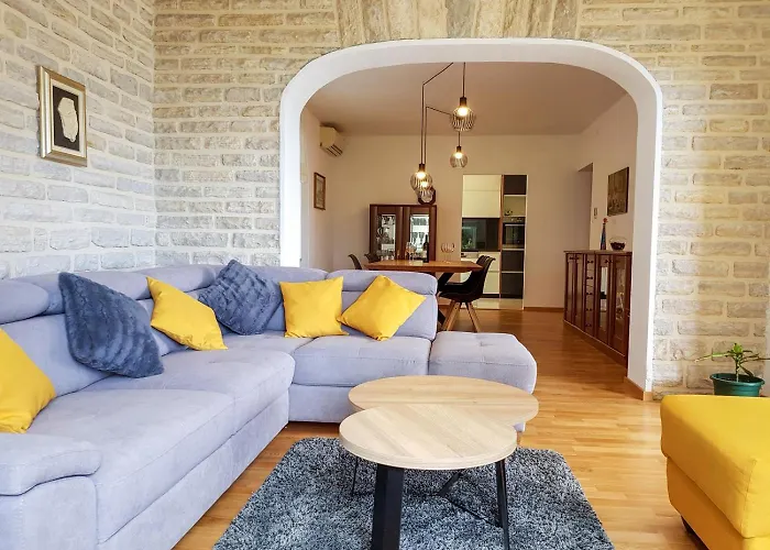 Russo - On The Daire Trogir